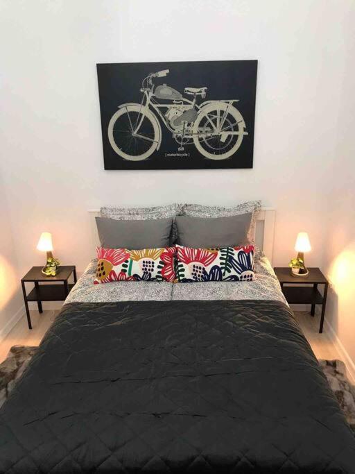 Perfect Location,Newly Decorated Modern, Large Place 60 M2, Really Quiet So You Can Have A Good Night Sleep, Ac, Netflix, Smart Tv, High-Speed Internet, World Famous New York Cafe Only 10 Minutes Walk Budapest Exterior foto