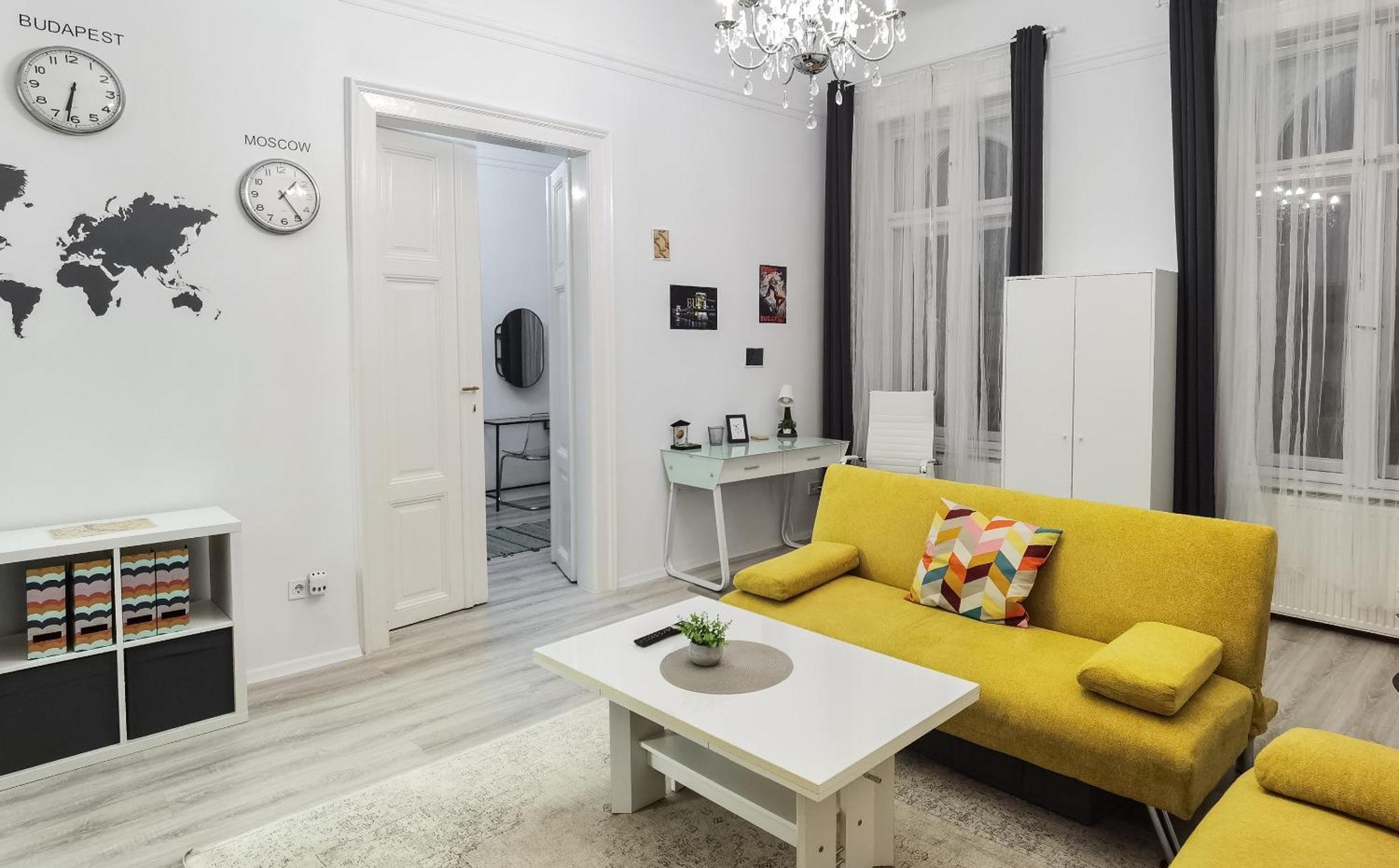 Perfect Location,Newly Decorated Modern, Large Place 60 M2, Really Quiet So You Can Have A Good Night Sleep, Ac, Netflix, Smart Tv, High-Speed Internet, World Famous New York Cafe Only 10 Minutes Walk Budapest Exterior foto