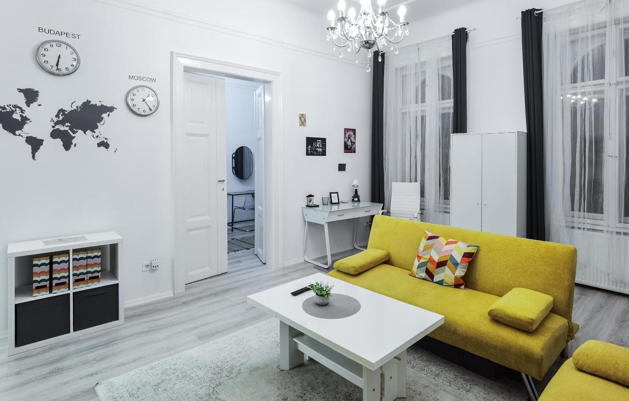 Perfect Location,Newly Decorated Modern, Large Place 60 M2, Really Quiet So You Can Have A Good Night Sleep, Ac, Netflix, Smart Tv, High-Speed Internet, World Famous New York Cafe Only 10 Minutes Walk Budapest Exterior foto